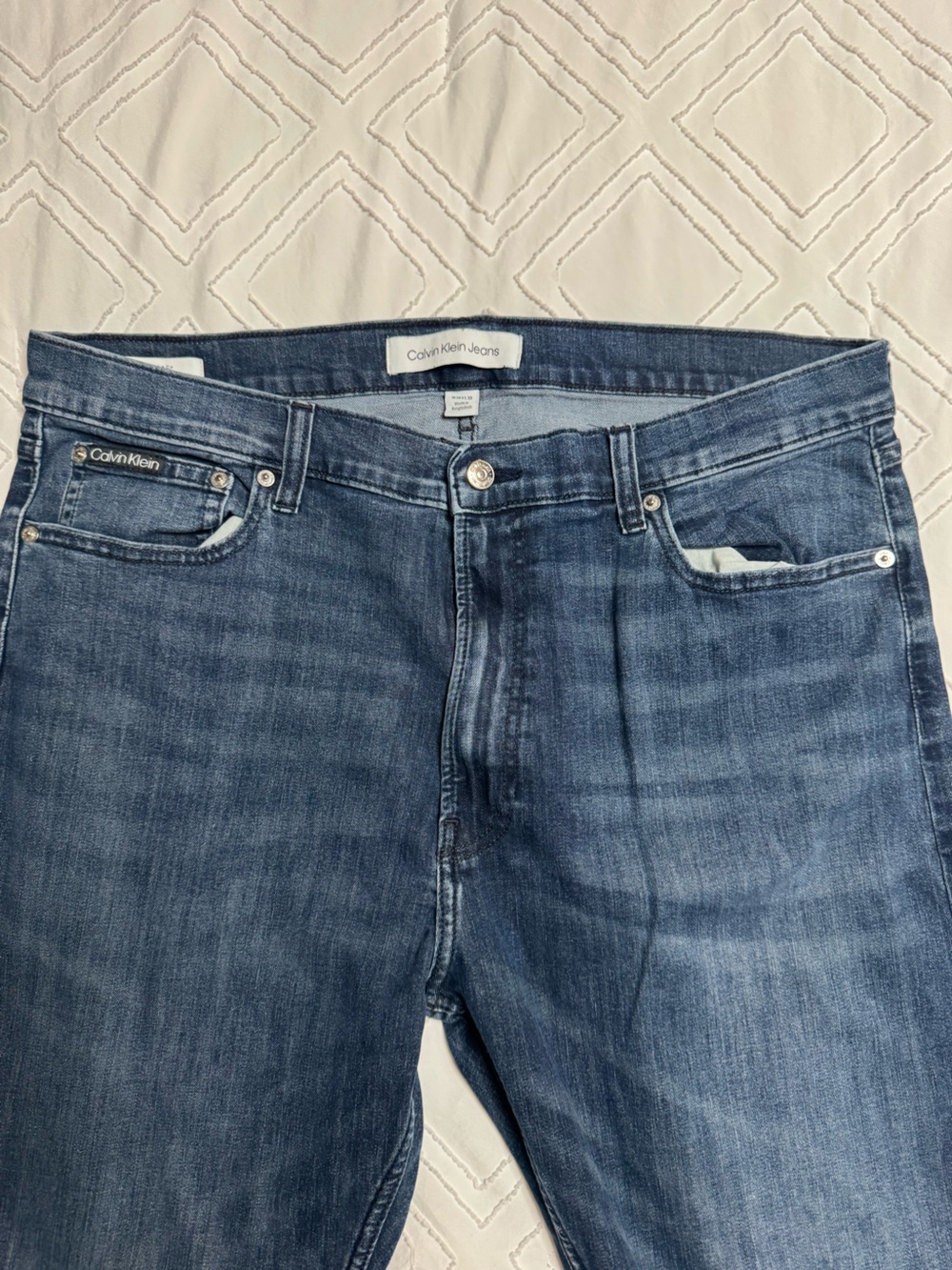 Calvin Klein Men’s Medium Blue Slim-Straight Jeans size 38x30